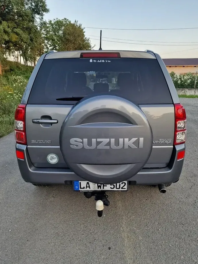 Suzuki Grand Vitara 1.9 DDiS Comfort DPF Family — imagine 5