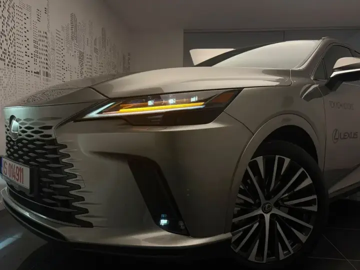 Lexus RX IV 450h+ E-Four PHEV Executive