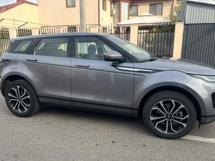 Land Rover Range Rover Evoque II 2.0 D150