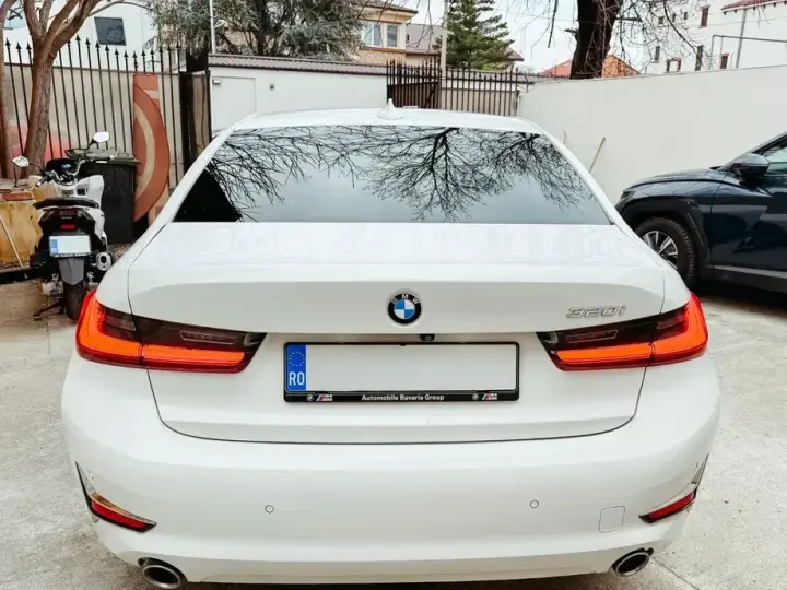 BMW Seria 3 G20/G21 320i AT