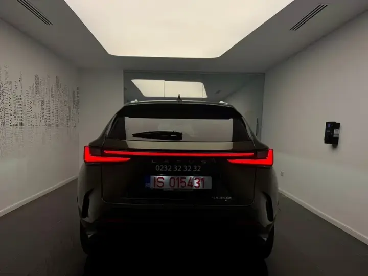 Lexus NX II 350h AWD CVT HEV Luxury