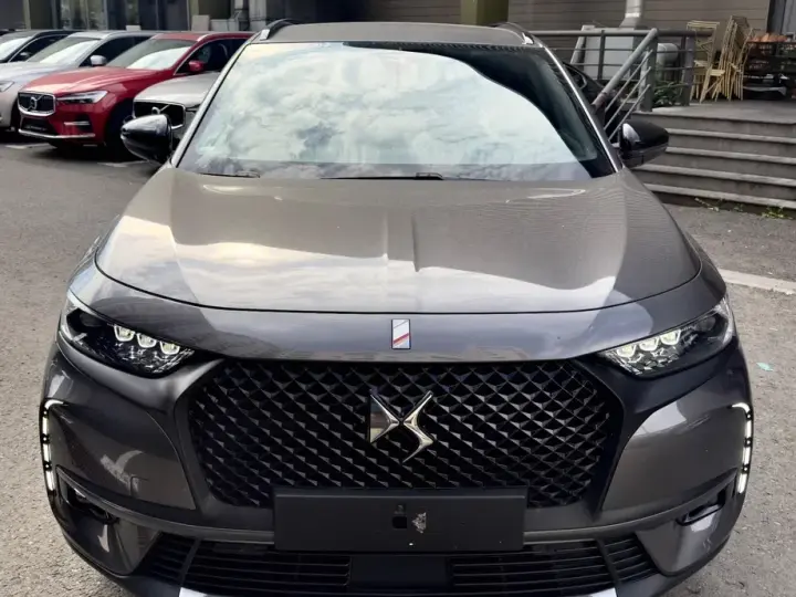 DS Automobiles DS 7 Crossback Crossback 4x4 PERFORMANCE LINE