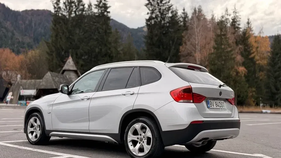 BMW X1 sDrive20d — imagine 5