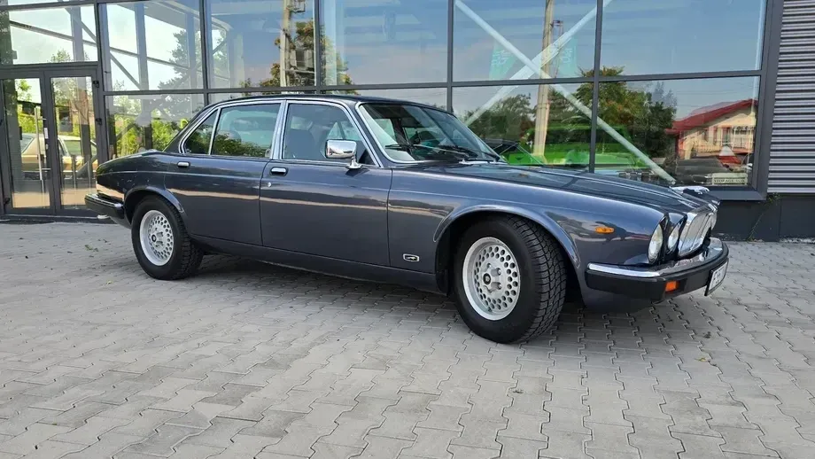 Jaguar XJ — imagine 2