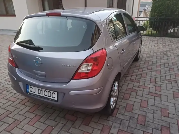 Opel Corsa D 1.2i Enjoy