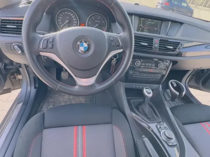 BMW X1 xDrive18d