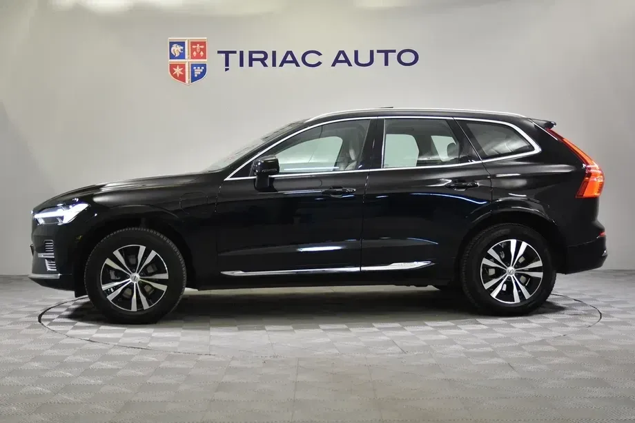 Volvo XC 60 T6 AWD Recharge Geartronic Inscription — imagine 2