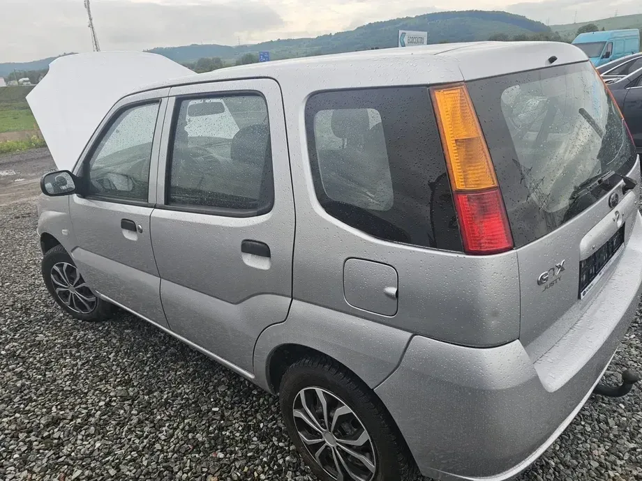 Subaru Justy — imagine 6