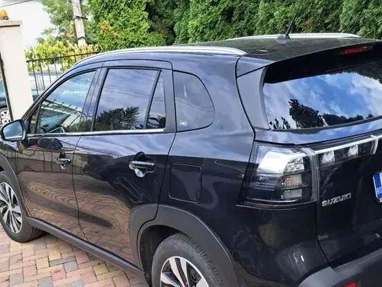 Suzuki S-Cross