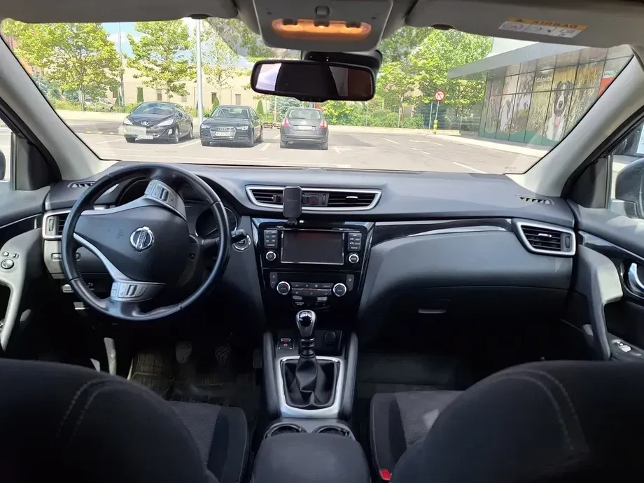 Nissan Qashqai II 1.6 DCI Start/Stop Tekna — imagine 6