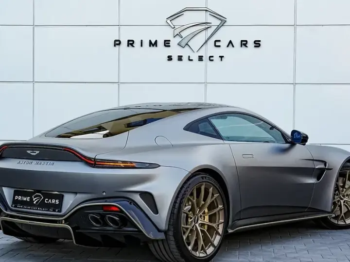Aston Martin V8 Vantage