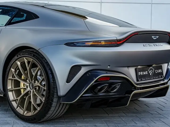 Aston Martin V8 Vantage