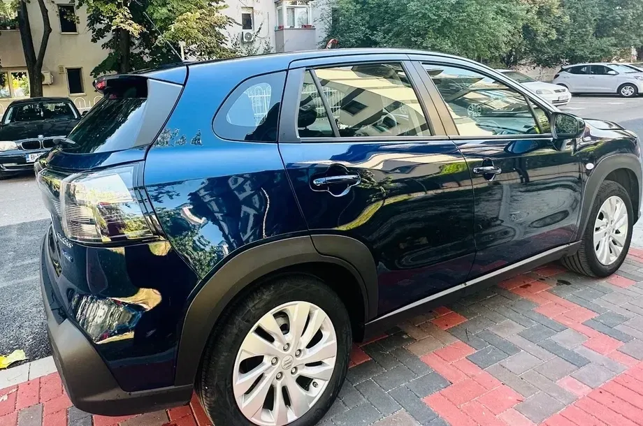 Suzuki S-Cross 1.4 Boosterjet MHEV Cool — imagine 2