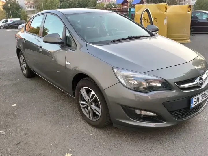 Opel Astra 1.4 Turbo ECOTEC Enjoy