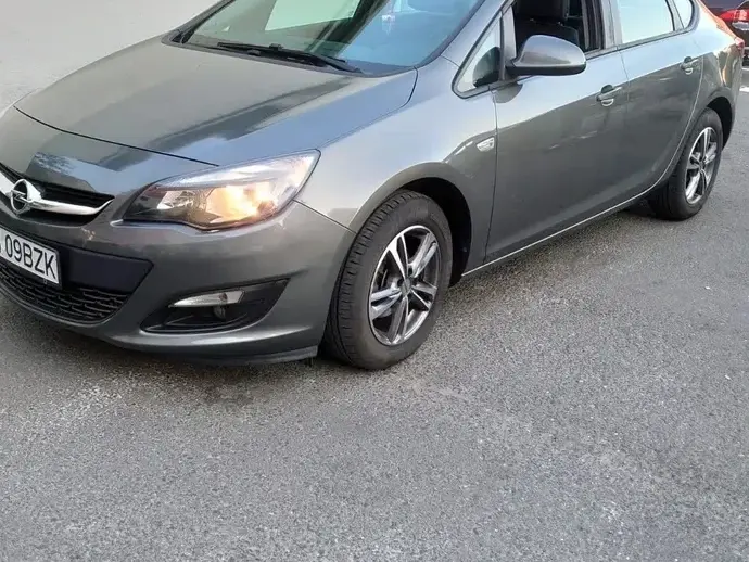 Opel Astra 1.4 Turbo ECOTEC Enjoy