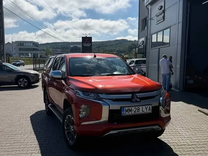Mitsubishi L200 Double Cab 2.2 DI-D M/T Intense