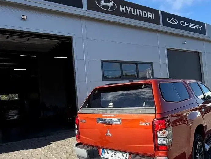 Mitsubishi L200 Double Cab 2.2 DI-D M/T Intense