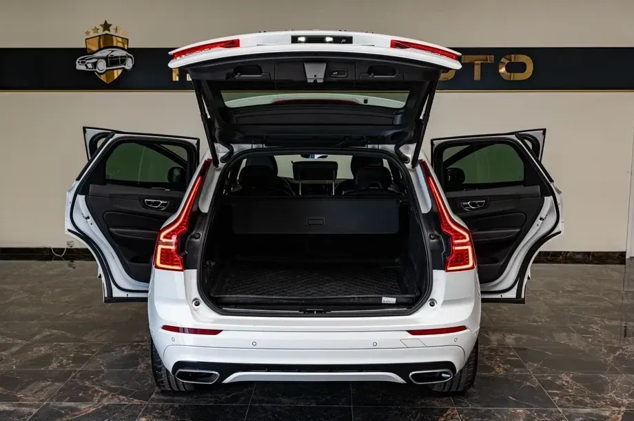 Volvo XC 60 II D5 AWD Geartronic RDesign — imagine 3