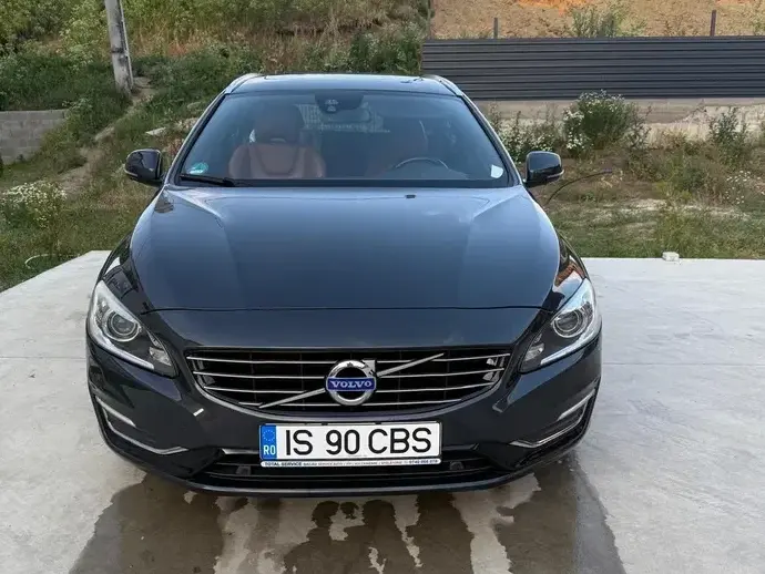 Volvo V60 I