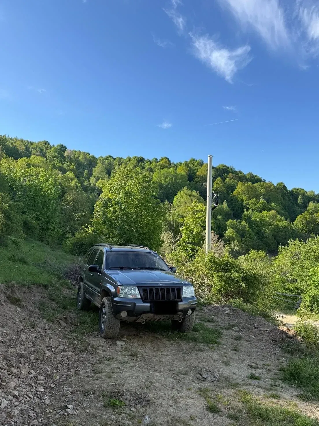 Jeep Grand Cherokee — imagine 5