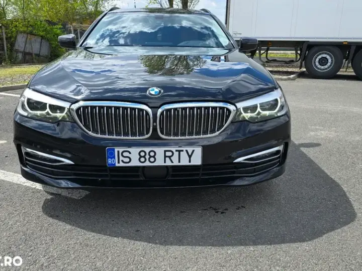 BMW Seria 5 G30/G31 [2017 - Prezent] 520d Aut. Luxury Line