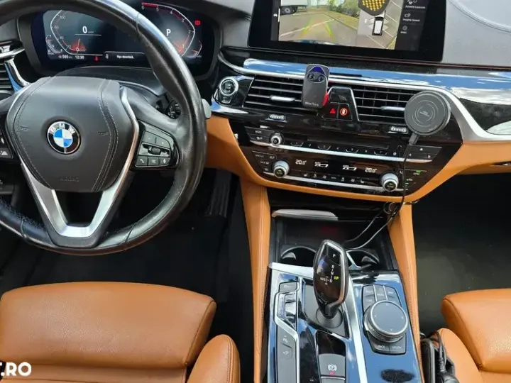 BMW Seria 5 G30/G31 [2017 - Prezent] 520d Aut. Luxury Line