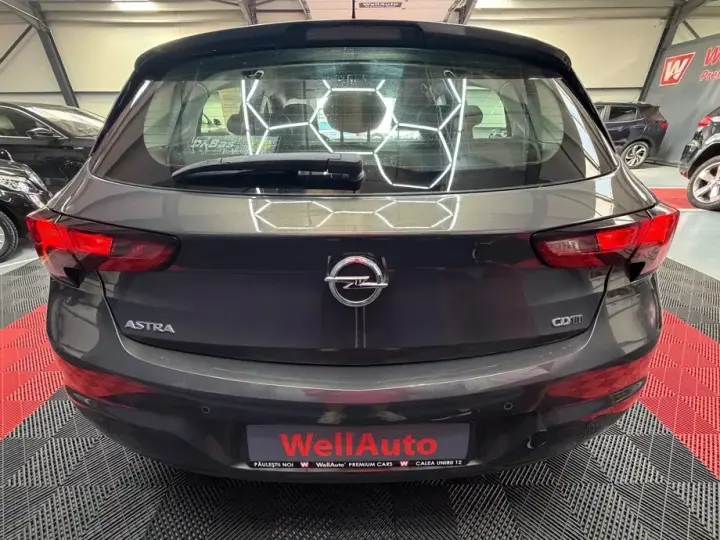 Opel Astra K