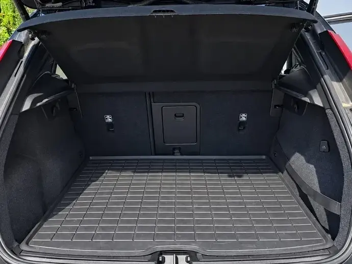 Volvo XC 40 Recharge T4 Twin Engine AT7 Inscription Expression