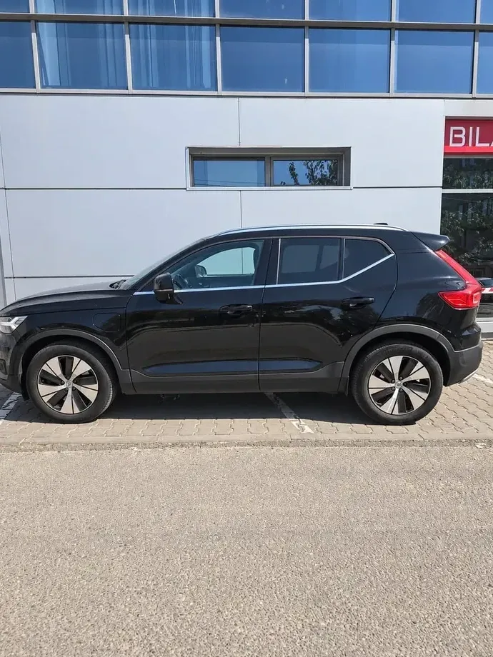 Volvo XC 40 Recharge T4 Twin Engine AT7 Inscription Expression — imagine 3