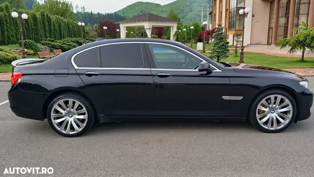 BMW Seria 7 — imagine 3