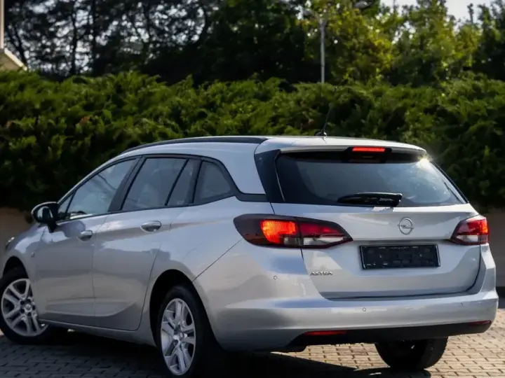 Opel Astra K
