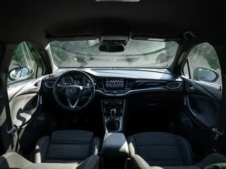 Opel Astra K