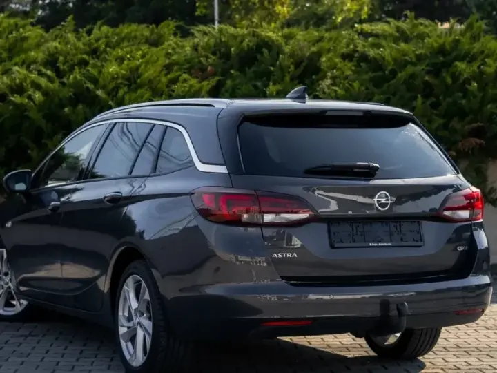 Opel Astra K