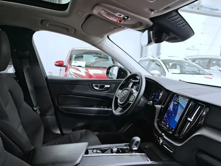 Volvo XC 60 II T6 AWD Recharge Geartronic Inscription