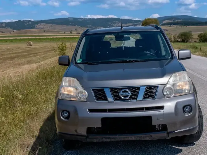 Nissan X-Trail II 2.0 dCi 4x4 DPF Automatik LE