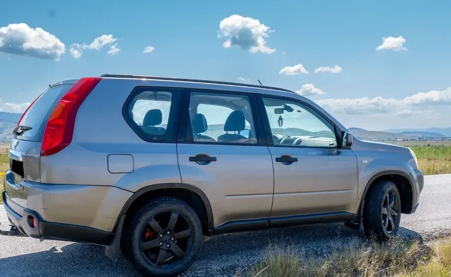 Nissan X-Trail II 2.0 dCi 4x4 DPF Automatik LE — imagine 3