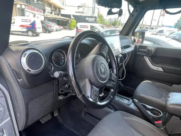 Jeep Wrangler 2.8 CRD AT Sahara
