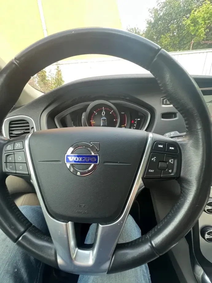 Volvo V40 II D4 Geartronic Ocean Race — imagine 5