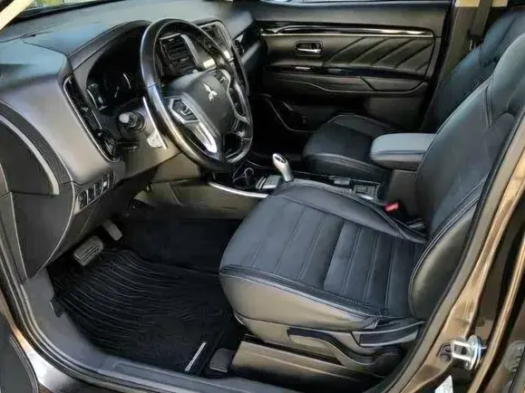 Mitsubishi Outlander III
