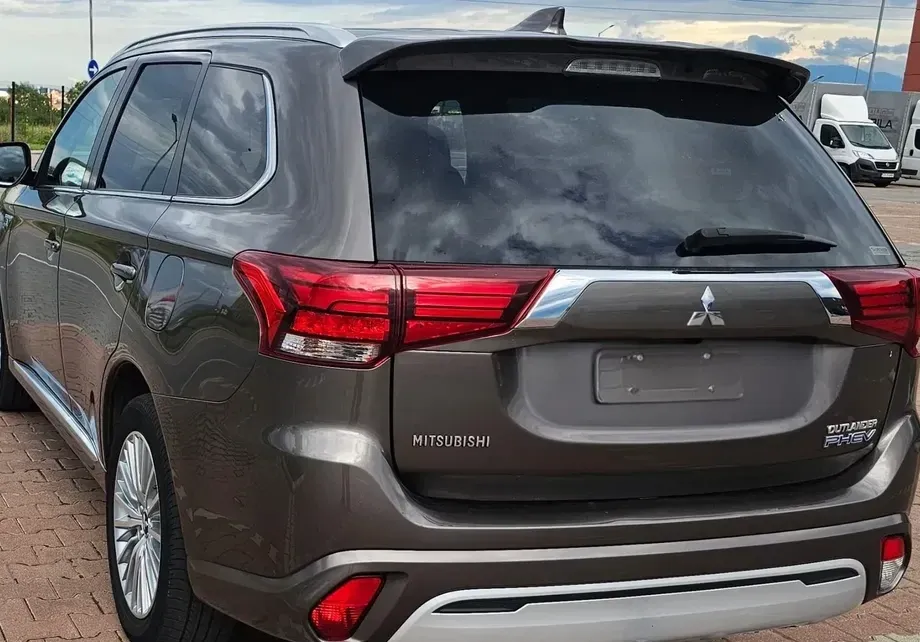 Mitsubishi Outlander III — imagine 4