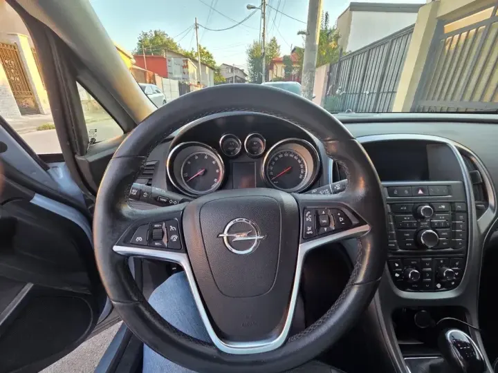 Opel Astra J 1.6 CDTI ECOTEC Start/Stop Enjoy