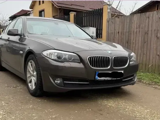 BMW Seria 5 F10/F11/F07 [2010 - 2017] 520d Efficient Dynamics Edition