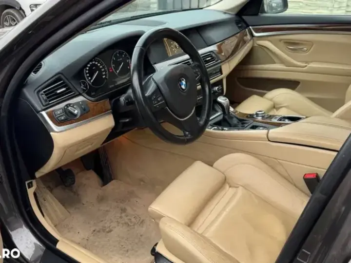 BMW Seria 5 F10/F11/F07 [2010 - 2017] 520d Efficient Dynamics Edition