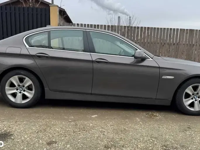 BMW Seria 5 F10/F11/F07 [2010 - 2017] 520d Efficient Dynamics Edition