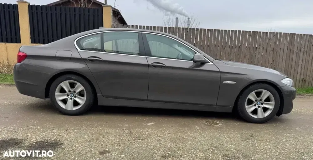 BMW Seria 5 F10/F11/F07 [2010 - 2017] 520d Efficient Dynamics Edition — imagine 4