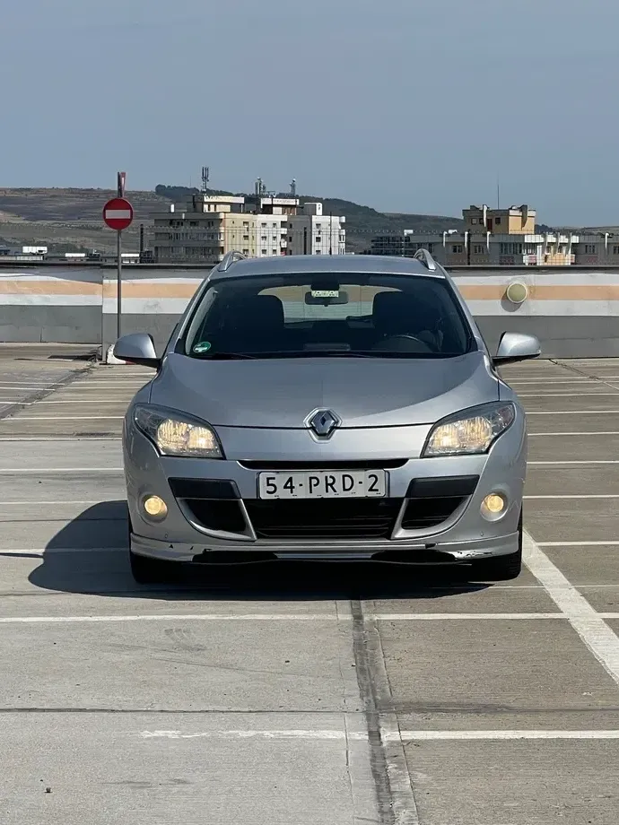 Renault Mégane III 1.5 dCi Dynamique — imagine 3