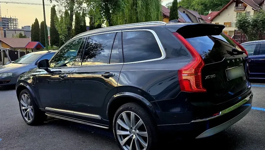 Volvo XC 90 II Recharge T8 eAWD Inscription — imagine 2