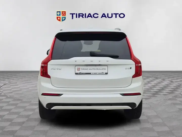 Volvo XC 90 B5 MHEV AWD 7 locuri Inscription