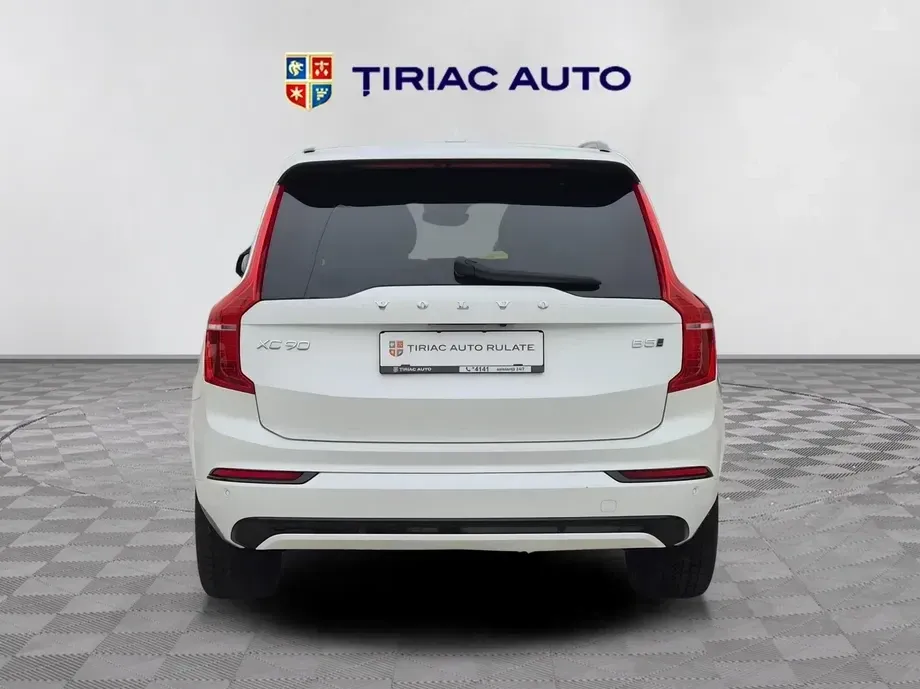Volvo XC 90 B5 MHEV AWD 7 locuri Inscription — imagine 4