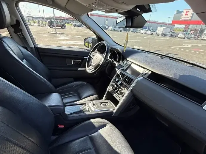 Land Rover Discovery Sport 2.0 l TD4 HSE Luxury Aut.